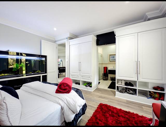 5 BEDROOM FREEHOLD FOR SALE IN ZIMBALI ESTATE